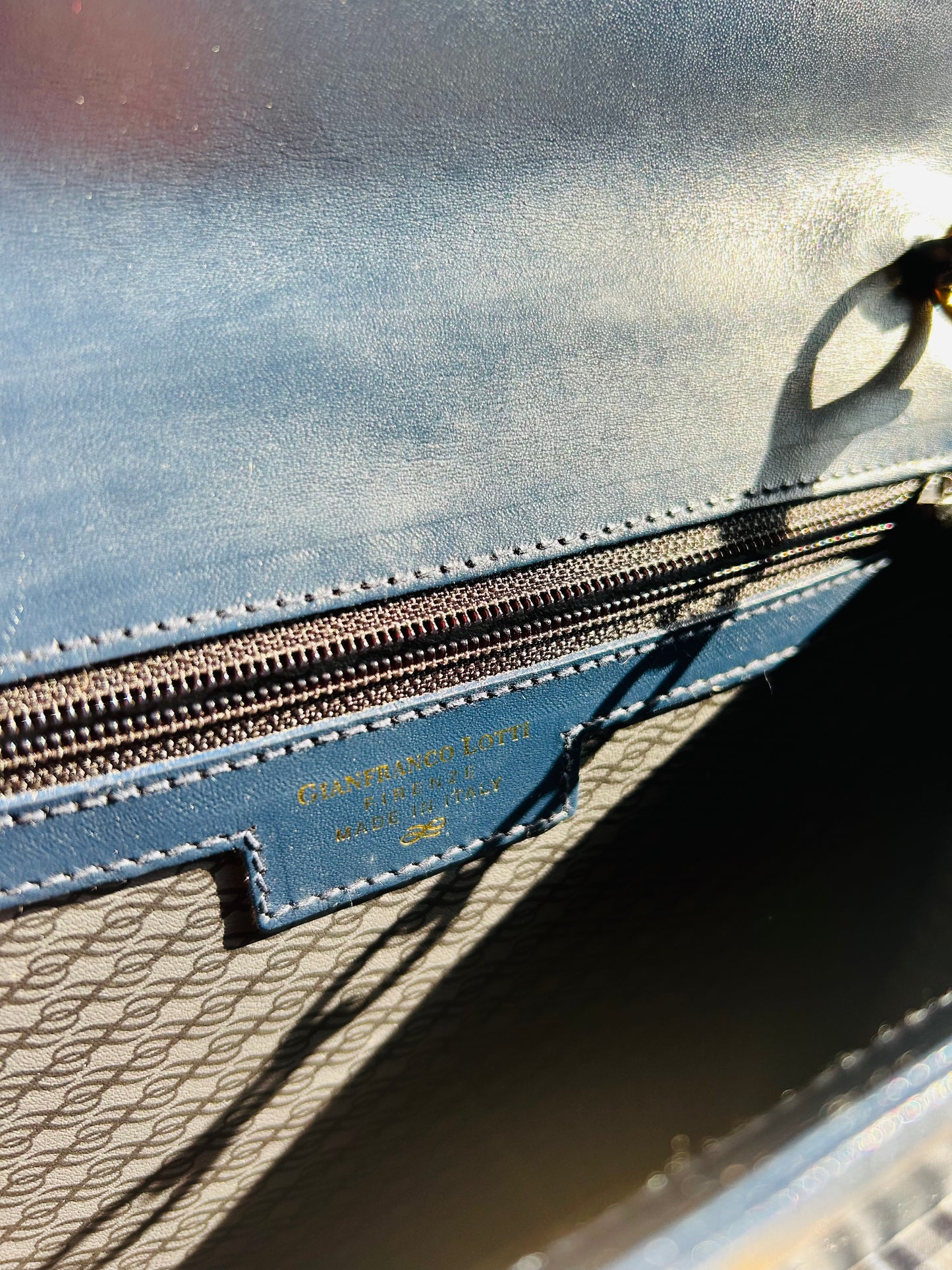 Gianfranco Lotti Navy Chain Bag