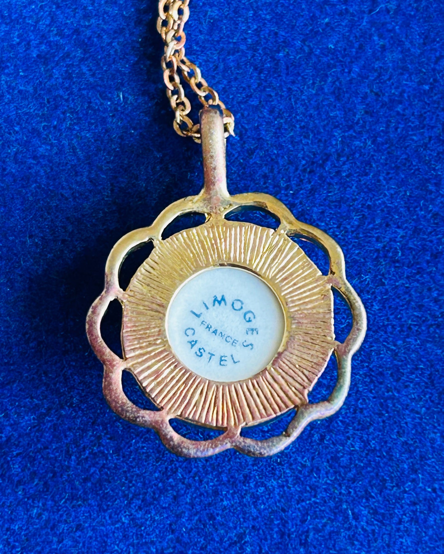 Limoges Castel Porcelain Pendant Necklace