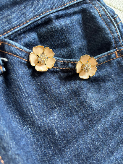 Vintage Floral Clip-on Earrings