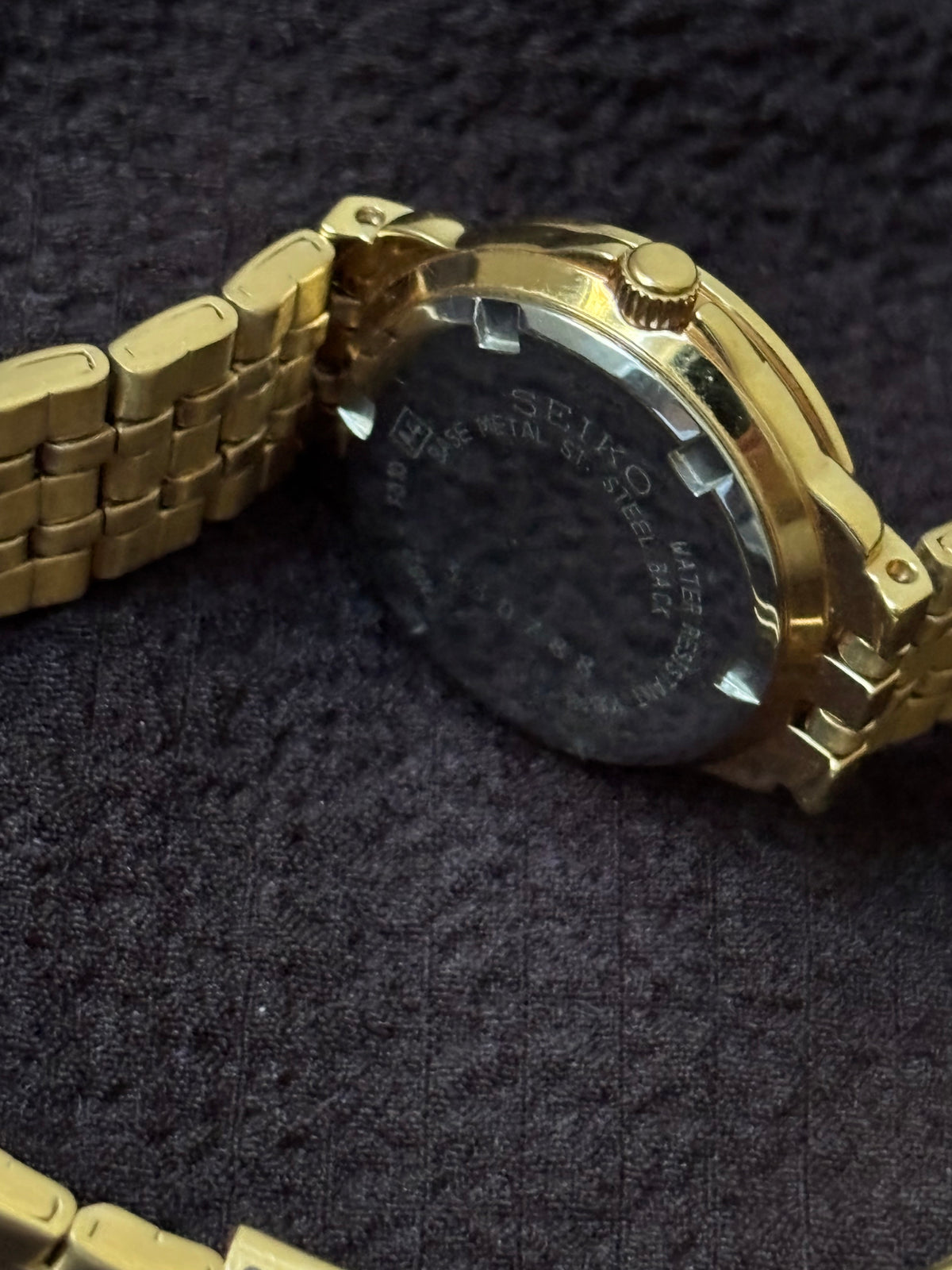 Seiko Quartz Vintage Gold-tone Watch with Day Date