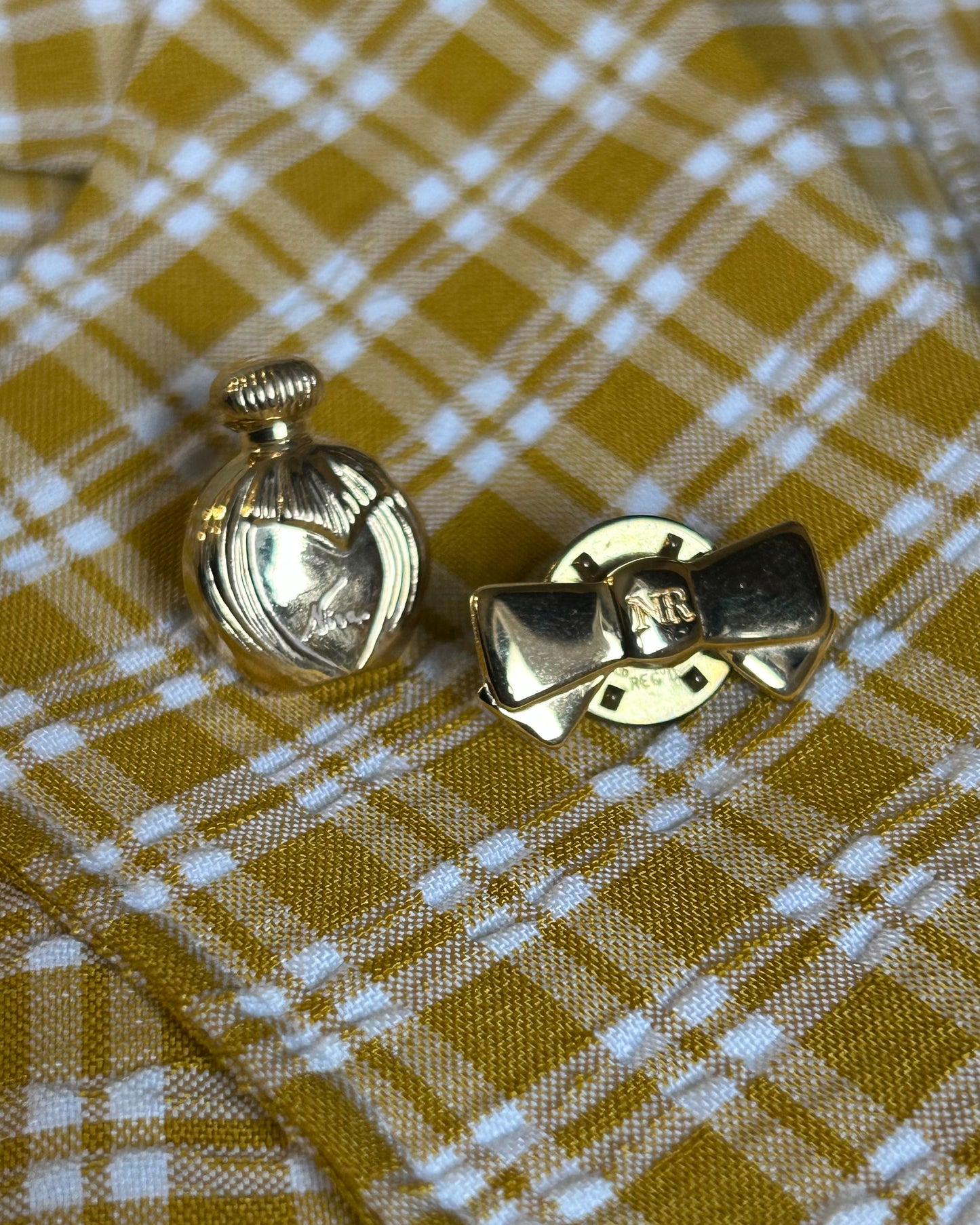 Nina Ricci Mini Bowtie and Perfume Brooch Set