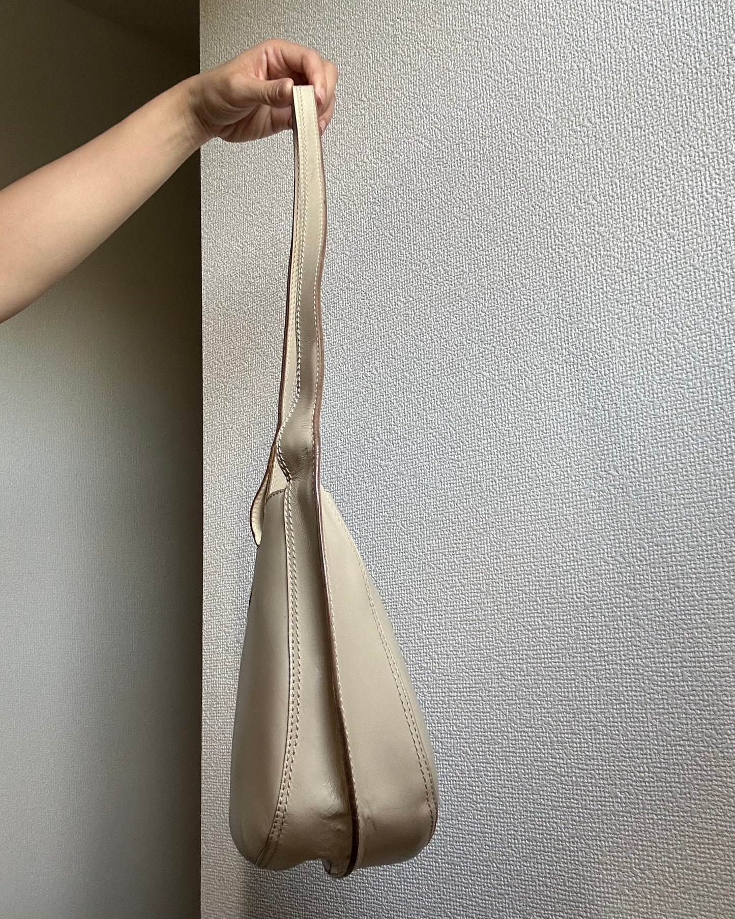 RARE Bottega Veneta Cream Hobo Bag