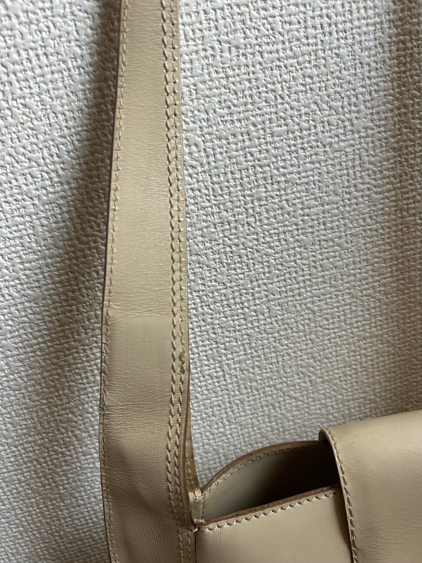 RARE Bottega Veneta Cream Hobo Bag