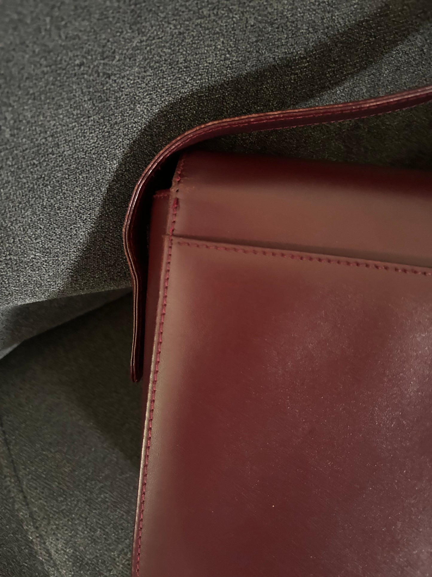 Must de Cartier Bordeaux All Leather Messenger Bag