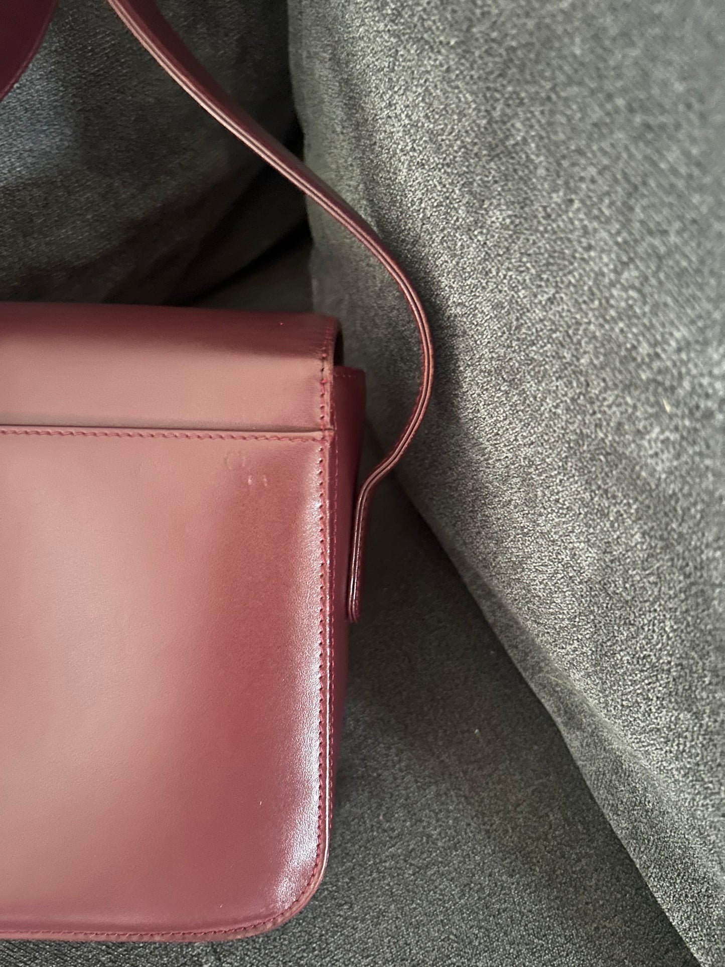 Must de Cartier Bordeaux All Leather Messenger Bag