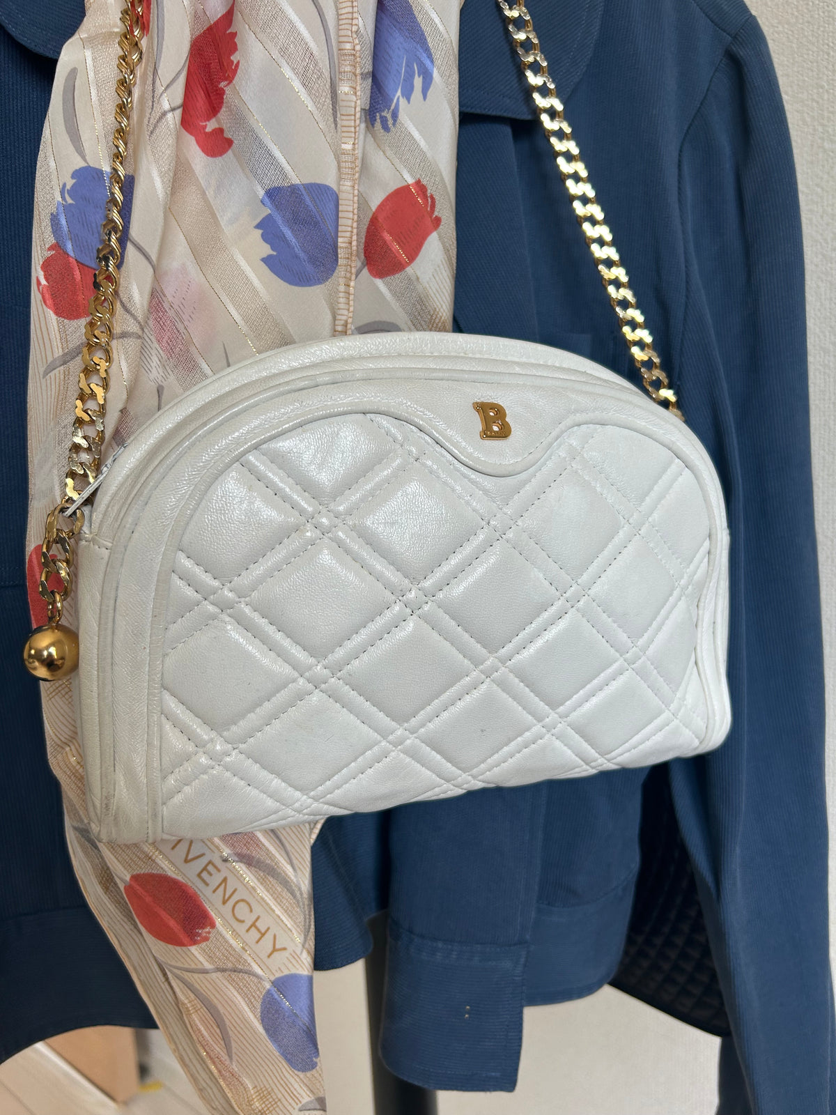 Bally White Half Moon Chain Strap Bag