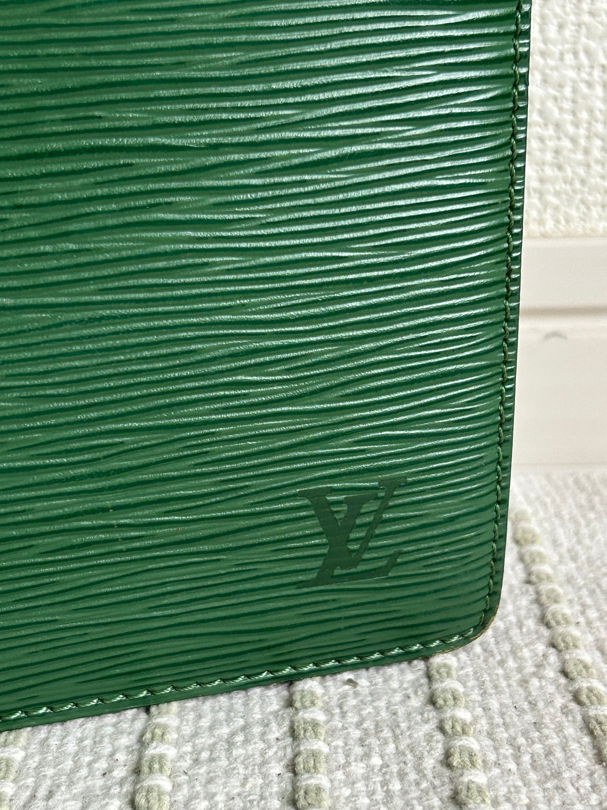 Louis Vuitton Green Epi Turnlock Shoulder Bag